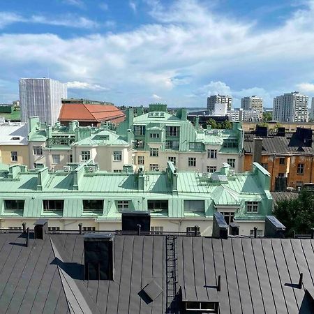 Studio Apartment, View Over The Roofs For The Sunrise 赫尔辛基 外观 照片